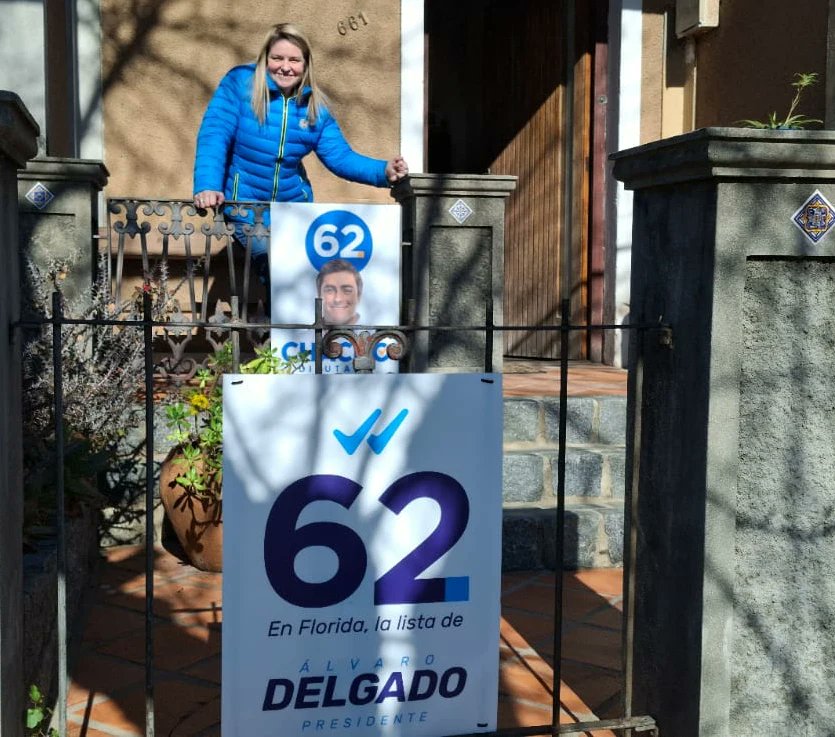 Los carteles de "La 62" empiezan a aparecer en las casas de los militantes de La 62 <a href="/amo_62florida/">Agrupación Manuel Oribe</a>
CHACHO Diputado 
<a href="/alvaro_chacho/">Álvaro Rodríguez Hunter</a>
Si queres uno en tú casa , pedilo 43527162, 099356700
092983740 , 098819465 ó 097465962