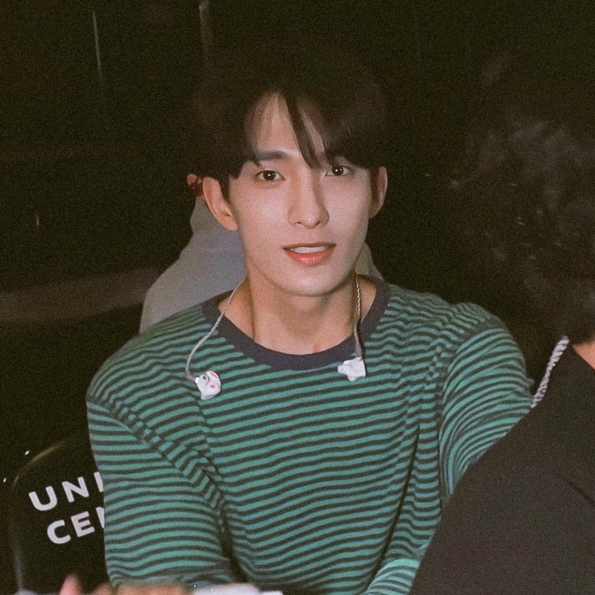 dkdoenjang's tweet photo. OH MY BEAUTIFUL BEAUTIFUL DOKYEOM https://t.co/lFXUsBfZd2