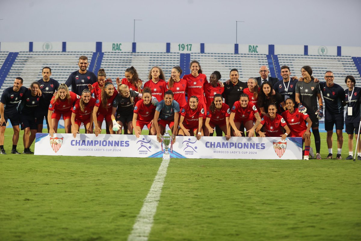 SevillaFC_Fem's tweet photo. 📋 Campeonas de la ‘Morocco Lady’s Cup’ (0-3). 🏆🇲🇦🤍❤️

➡️ https://t.co/m4Fr0VU4No

#SportingCasablancaSevillaFC #SevillaFCFem #WeareSevilla #NuncaTeRindas https://t.co/rrfSb3DGOi
