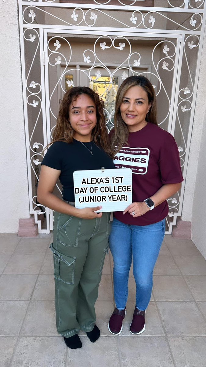 POrtega_RES's tweet photo. To my Shero, congratulations on this new chapter of your life! May your first day of college be filled with inspiration and the courage to follow your dreams! ๐ค @EDAztecs_HS @PDN_Mccormick4 @ASchatte_CI @Vpayan_AMS #GoAggies #AnimalScience #ProudAunt #t1dstrong #t1dawareness https://t.co/3E09E6Yt9T