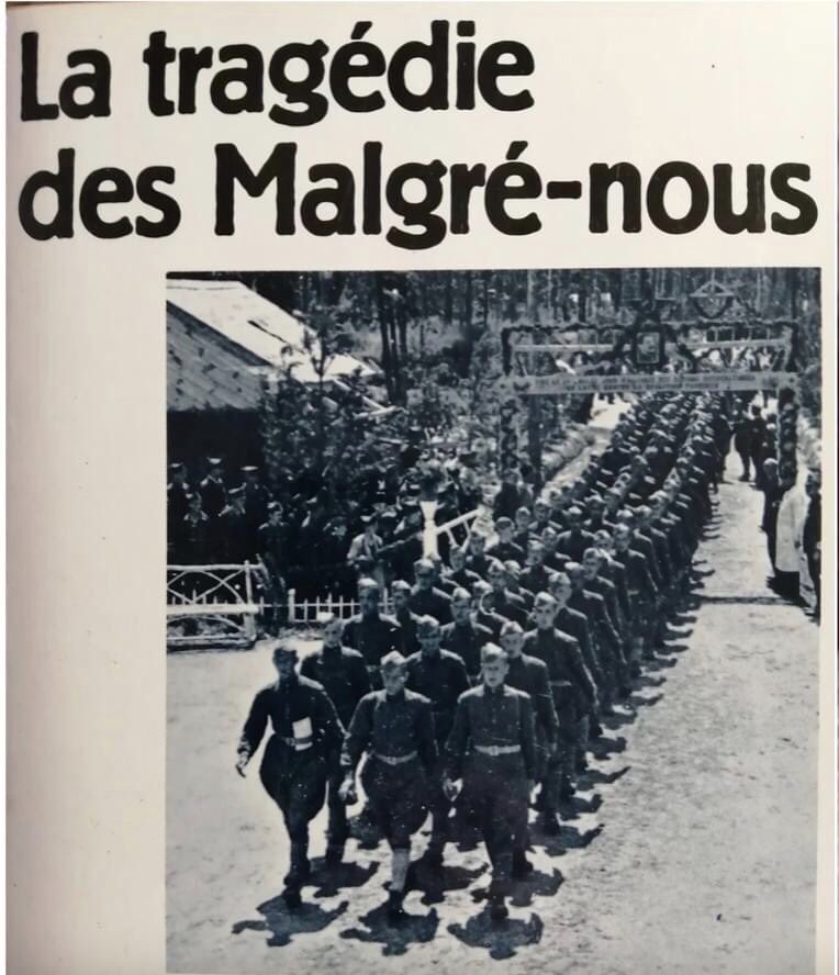claireparisjazz's tweet image. 😢 #MalgréNous #TrotzUns #MalgréElles
25 août 1942,Gauleiter Robert Wagner édicte ordonnance qui contraint Alsaciens Mosellans 17 à 37 ans endosser uniforme allemand.Hommes incorporés Wehrmacht,armée régulière allemande,Waffen-SS.Femmes contraintes rejoindre organisations nazies.