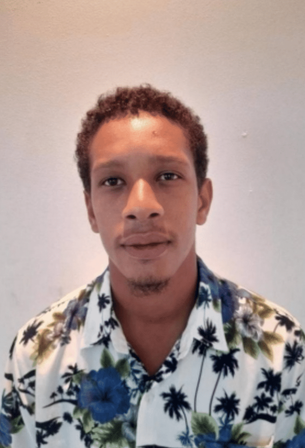 resca_media's tweet photo. 🕊️ #Martinique : Rubben Dinarque a été retrouvé.

Porté disparu depuis le 4 janvier 2024, le corps sans vie du jeune homme âgé de 25 ans a été retrouvé.

Une autopsie sera faite afin de savoir et élucider les causes et circonstances de son décès.

Toutes nos condoléances à sa famille et ses proches.

[RCI]
