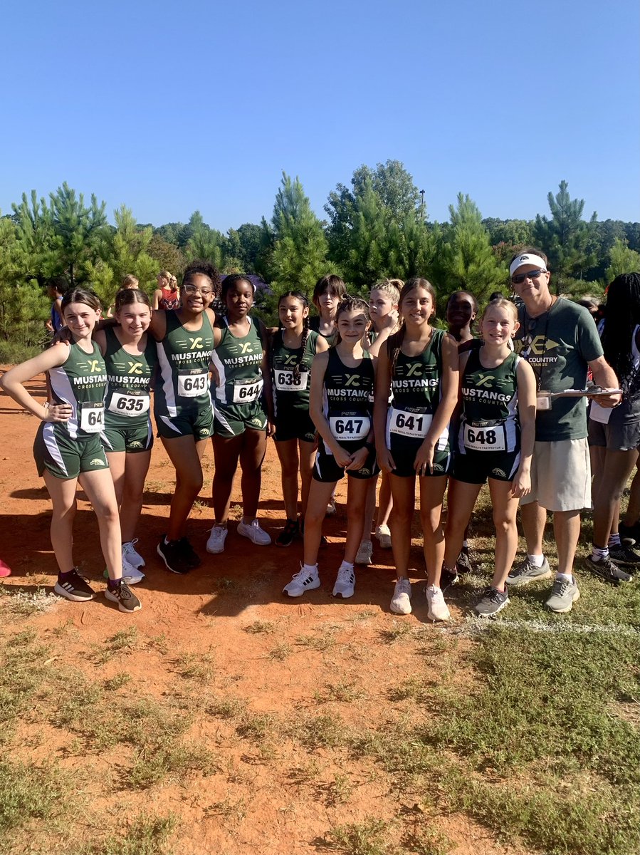 pwilder7's tweet photo. @OM_athletics @OMS_HCS 
More pics from todays meet at Strong Rock https://t.co/PQ8nlLdlWx
