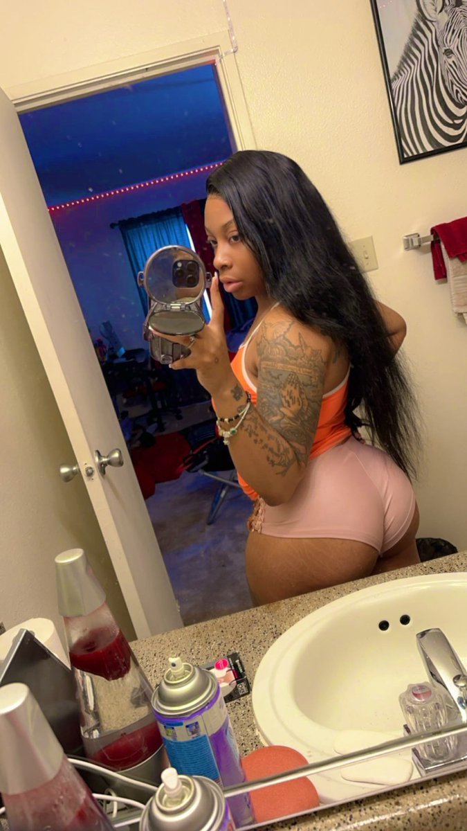 Bri DaBoss👸🏽✨🎀 tweet media