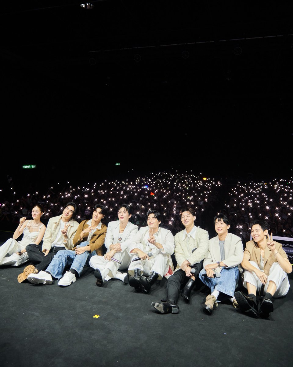 poompps1's tweet photo. แปะะ ดะมาว่ากันนะครับบบ 
วันนี้ทุกๆคนคงเหนื่อยกันมากๆ รีบพักผ่อนนะครับบ เห็นห���ายคนบอกหิวว งั้นดะกินมื้อดึกเป็นเพื่อนกันนะครับ😂 กลับบ้านพักผ่อนเยอะๆนะครับ ขอบคุณทุกๆคนมากเลยค้าบบวันนี้

#MYSTANDIN1STFANMEETING https://t.co/PkpGPWoVrr