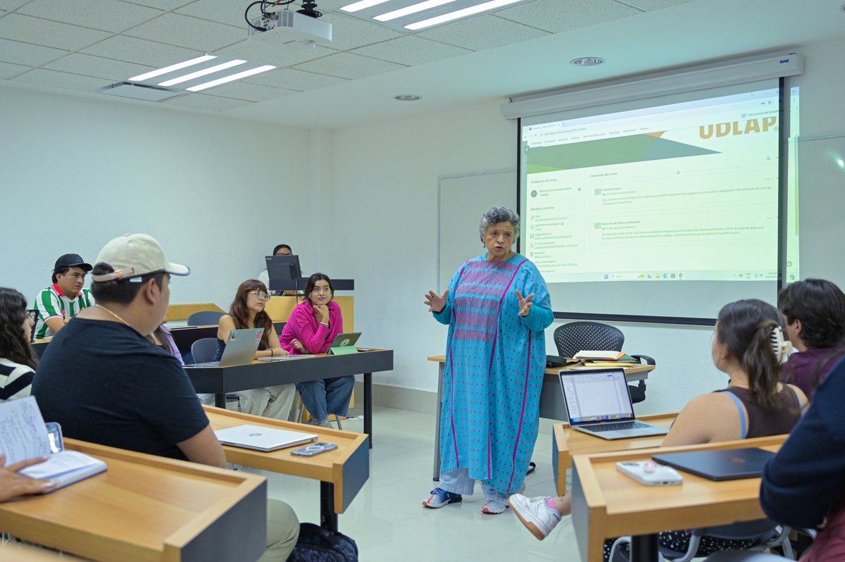 udlap's tweet photo. El día de ayer, la #UDLAP dio la bienvenida a la Senadora @BeatrizParedes, quien impartió su primera clase como profesora invitada en Otoño 2024.

@rriiycpUDLAP https://t.co/WVkqzYcByx