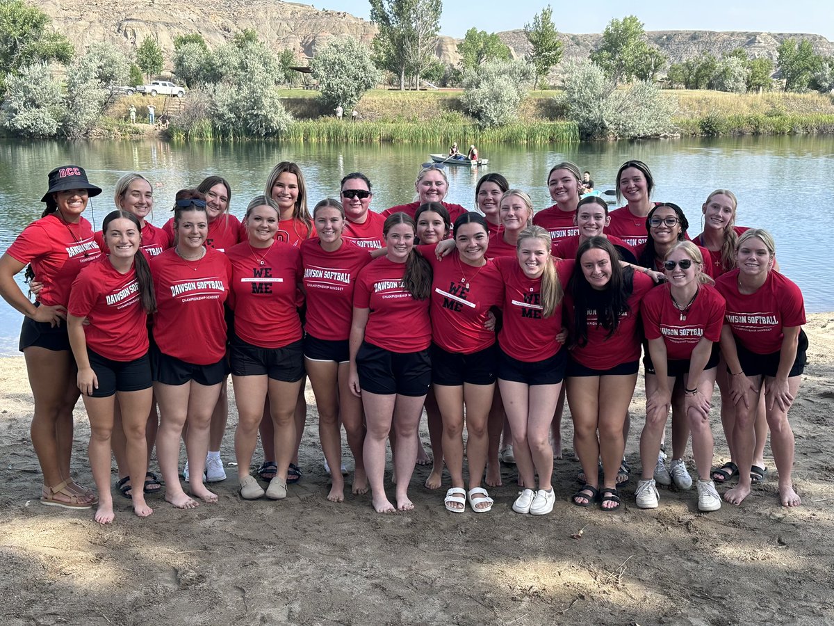 softball_dcc's tweet photo. 2024 Boat Regatta 🛶 https://t.co/pi2GbP8T5a