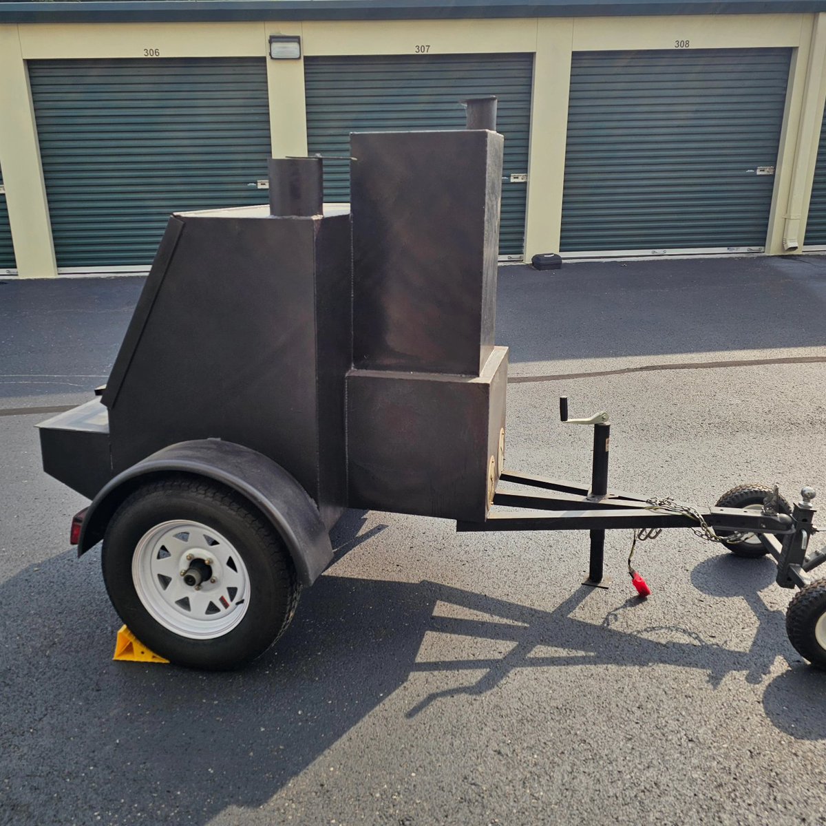 I'm selling my old offset BBQ smoker in Knoxville for $1,600. If interested just shoot me a message.