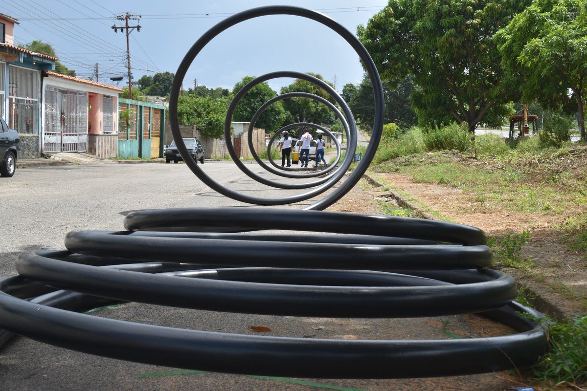 Junto al Poder Popular en San Félix estamos inspeccionando  este hermoso proyecto de agua potable en la UD-146 . 

Son 1000 metros de tubería de agua  potable que contribuyen a una mayor y mejor calidad de vida de nuestro pueblo. El Gobierno Popular se fortalece en revolución