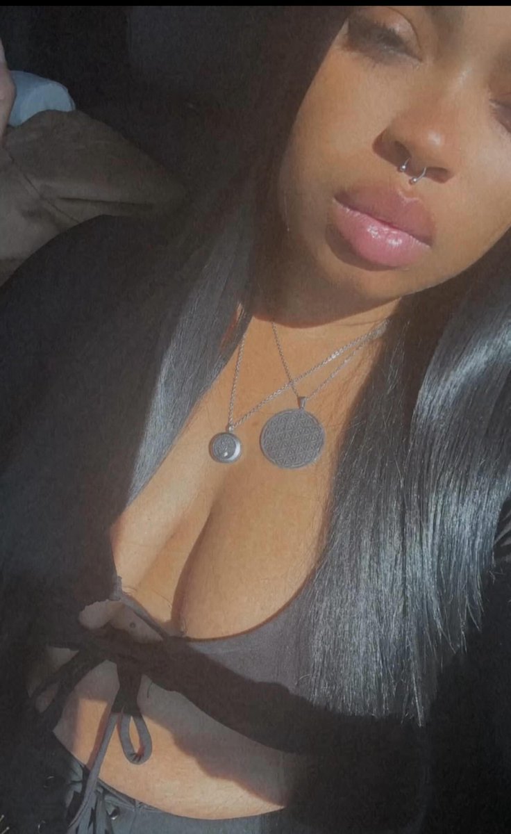 Slippery_Trina's tweet photo. Still the prettiest, with the biggest natural lips π #Lethallips #Didyoumissme #imback https://t.co/jE0N7V6IWl