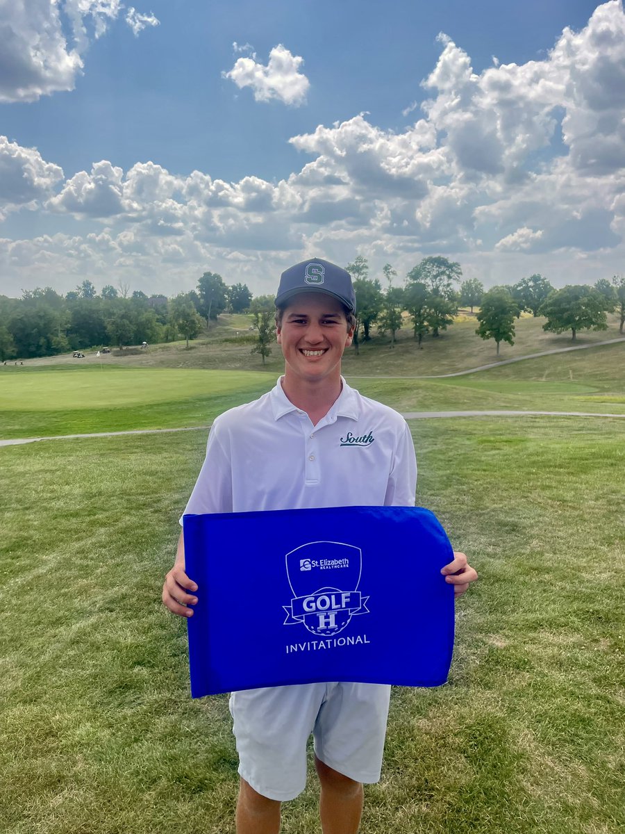 SODragonsGolf's tweet photo. Two wins just two weeks apart for Colton Woosley! He fires a -4, 68 to help lead the team to a Runner-Up finish at the Highlands Invitational today. Next up, we are all set to host the battle for the Dragon Cup at Nevel Meade! @SOHSDragons @OldhamEraSports https://t.co/YmATPcdYfx