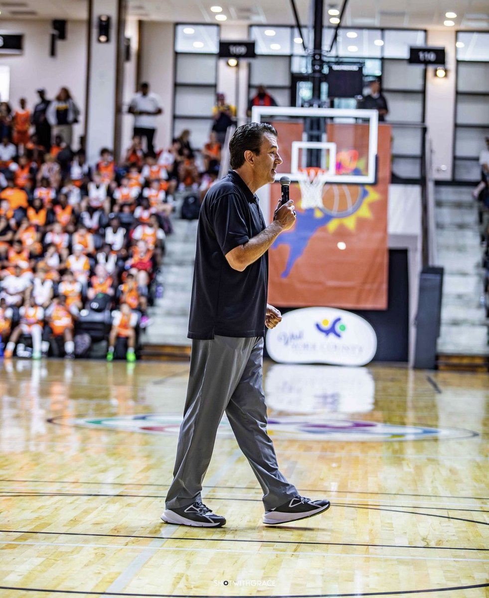 BIG SH🏀TS (@bigshotsglobal) on Twitter photo ESPN National Recruiting Director Paul Biancardi <a href="/PaulBiancardi/">Paul Biancardi</a> leading skills & recruiting seminar at #BIGSHOTS #AllStarWeekend ESPN National Recruiting Director Paul Biancardi <a href="/PaulBiancardi/">Paul Biancardi</a> leading skills & recruiting seminar at #BIGSHOTS #AllStarWeekend