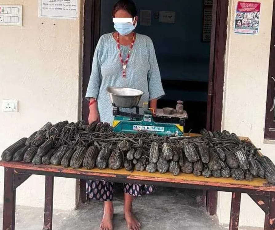 लखीमपुर खीरी: सोलह किलो चरस के साथ एक महिला गिरफ्तार।

#लखीमपुर #खीरी #Lakhimpur #Kheri