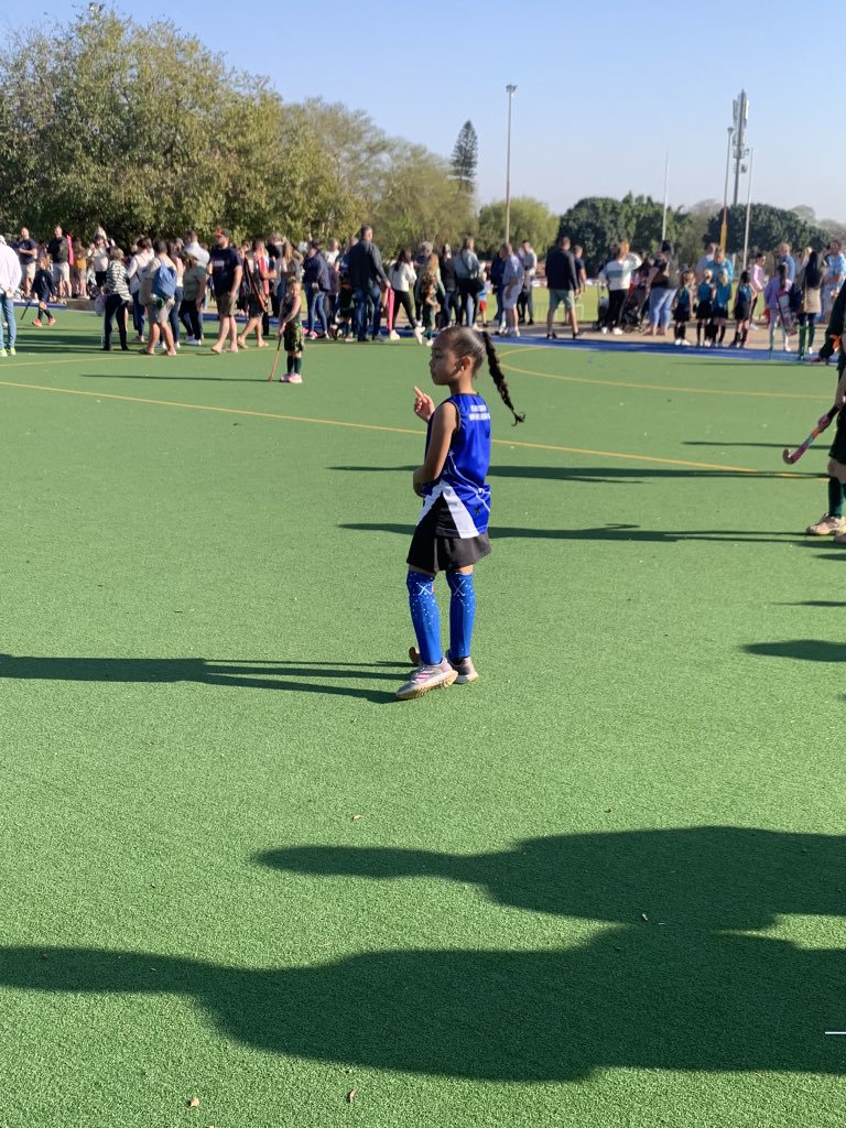 audas_vanschoor's tweet photo. MILA 2ND MINI HOCKEY OUTING🏑🥅
We are proud of you Mila 🤩
EK HET PAPPA GEHOOR SKREEU. .🫣
#KeepShining #MilaGoalAttack #MiniHockey #SportSaturday #TeamMila #HockeyDad #WatchingMilaGrow #The4VanSchoor https://t.co/nXr6Pbz3IZ