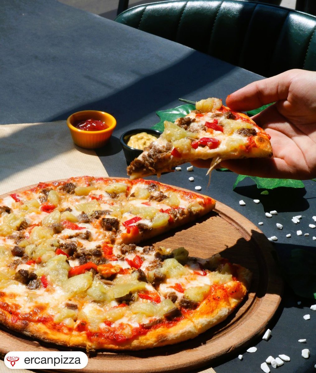 Ercan Pizza için hazırladığımız sosyal medya içerikleri yayında! 🍕📷 Yaratıcı çözümlerimizle lezzeti sosyal medyaya taşıdık. #ErcanPizza #ajanssy