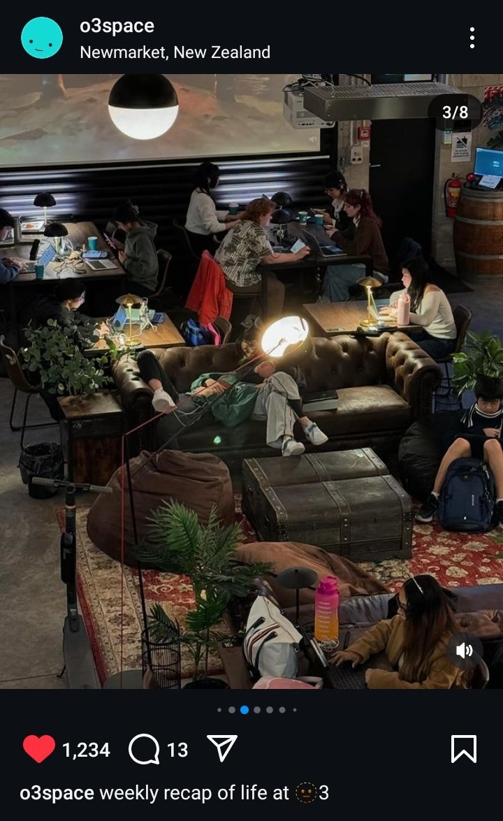 slowlyreads's tweet photo. there's this membership-based workspace called O3 in NZ that looks so cosy. i wish something like this exists in indo or i hope i'll be able to visit it one day 🥹 https://t.co/AsH03GtawS