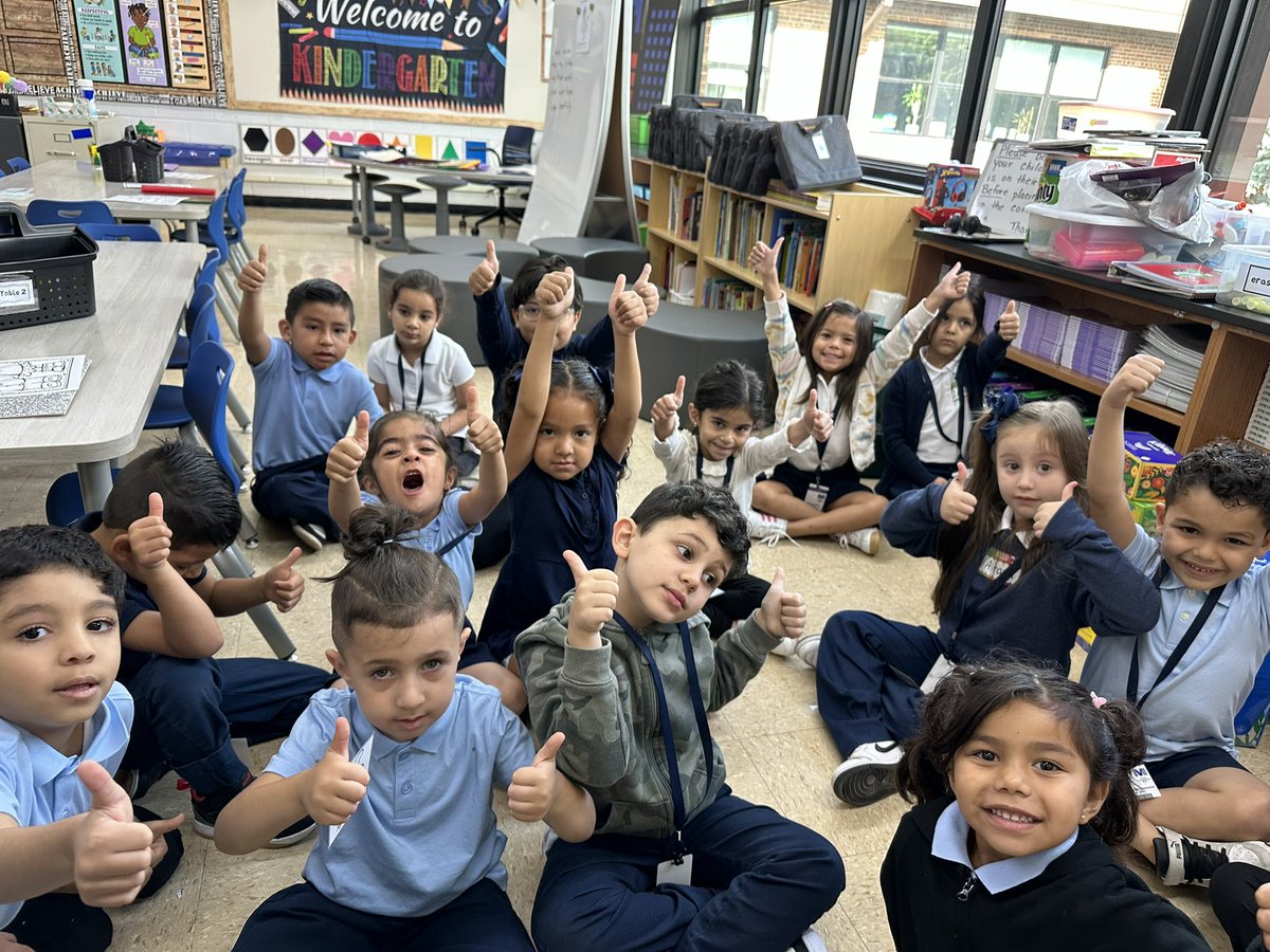 PGarciaMaddock's tweet photo. Kindergarten had a SUPER amazing first week! #bsd111 #marvelousmaddock #BSD111 #kindergarten https://t.co/GQ9PpB3Ogq