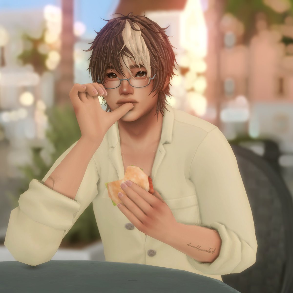 babyfaesims's tweet photo. "wanna bite?" https://t.co/TWAhSdwYOS