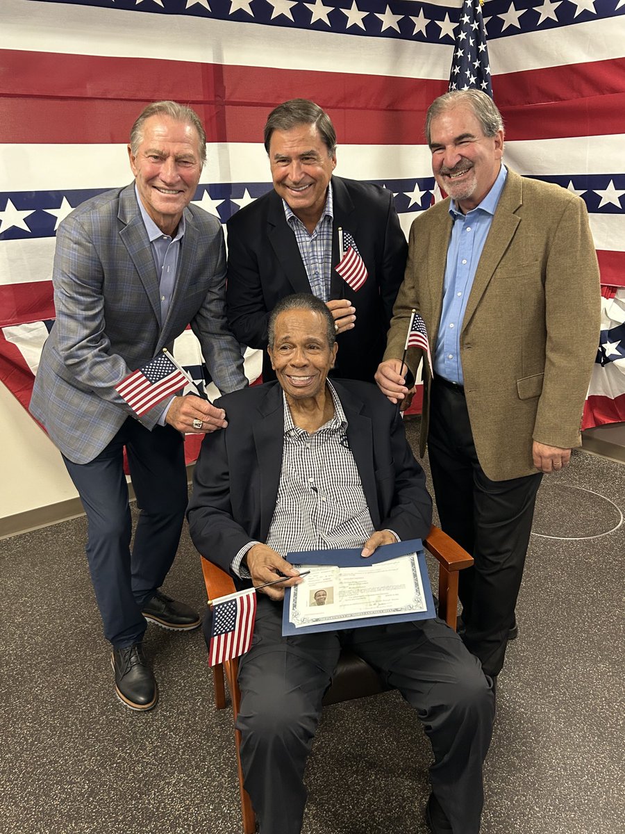 Tim Mead tweet media