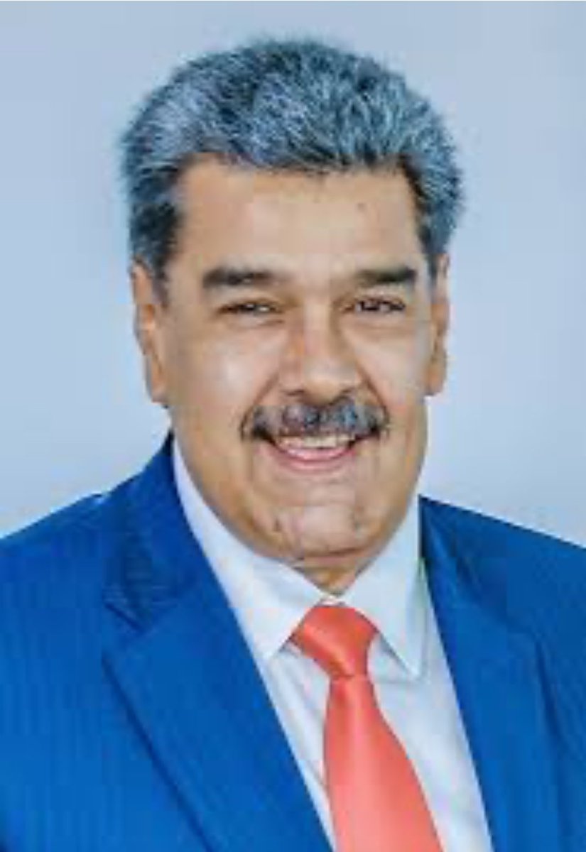 Yo, la verdad no entiendo, por qué Maduro no habla y dice honestamente que se tomó Venezuela, que inicia una dictadura abierta, directa y que no dejará el poder bajo ninguna circunstancia. Sin elecciones ni nada que se parezca ni sea democrático. Hasta se me parece a Raúl Castro.
