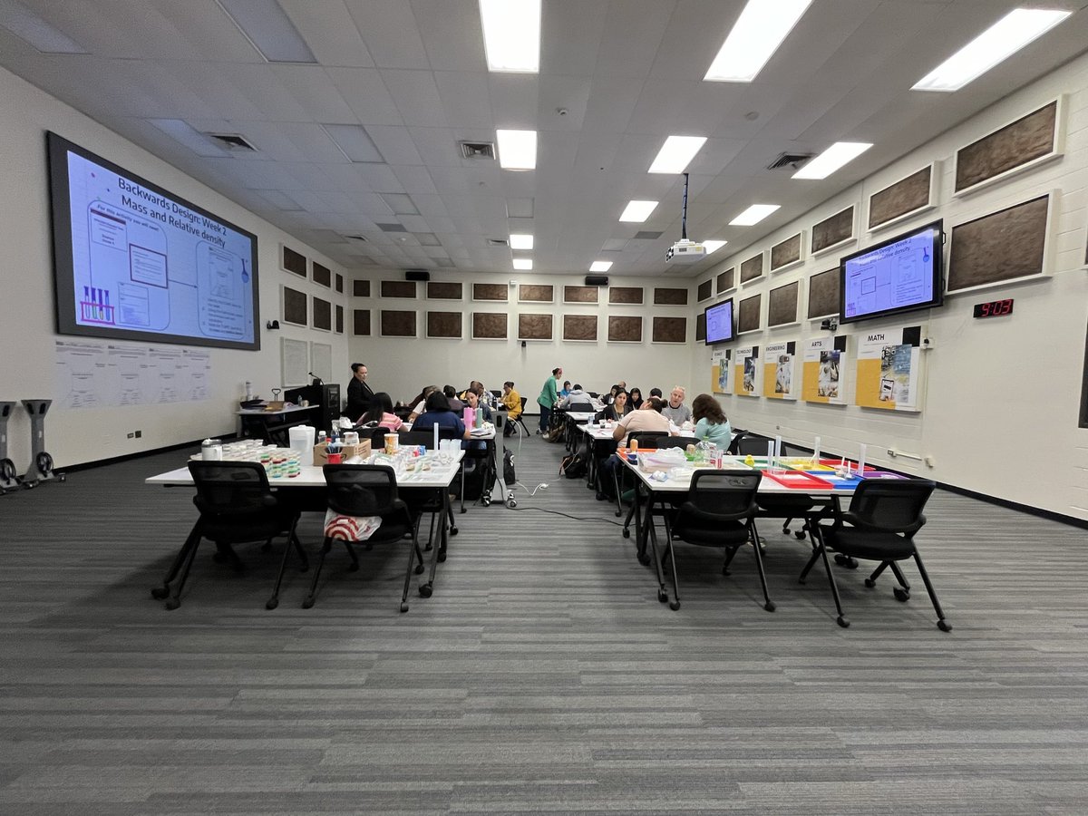 Stephanie Beltran tweet media