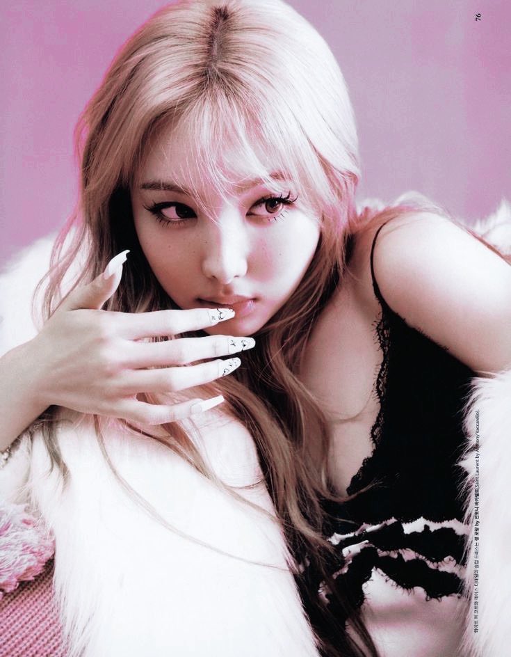 OrderToPlease's tweet image. Thank you to @LecherousVice for this absolutely stunning layout. It’s so pretty and soft and perfectly me! 
🩷🩷🩷