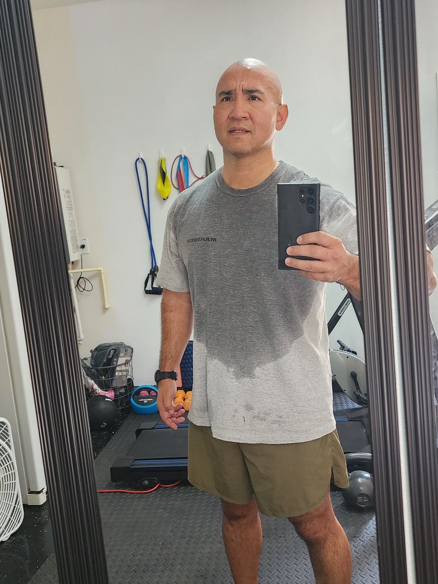 DadTheNewb tweet media