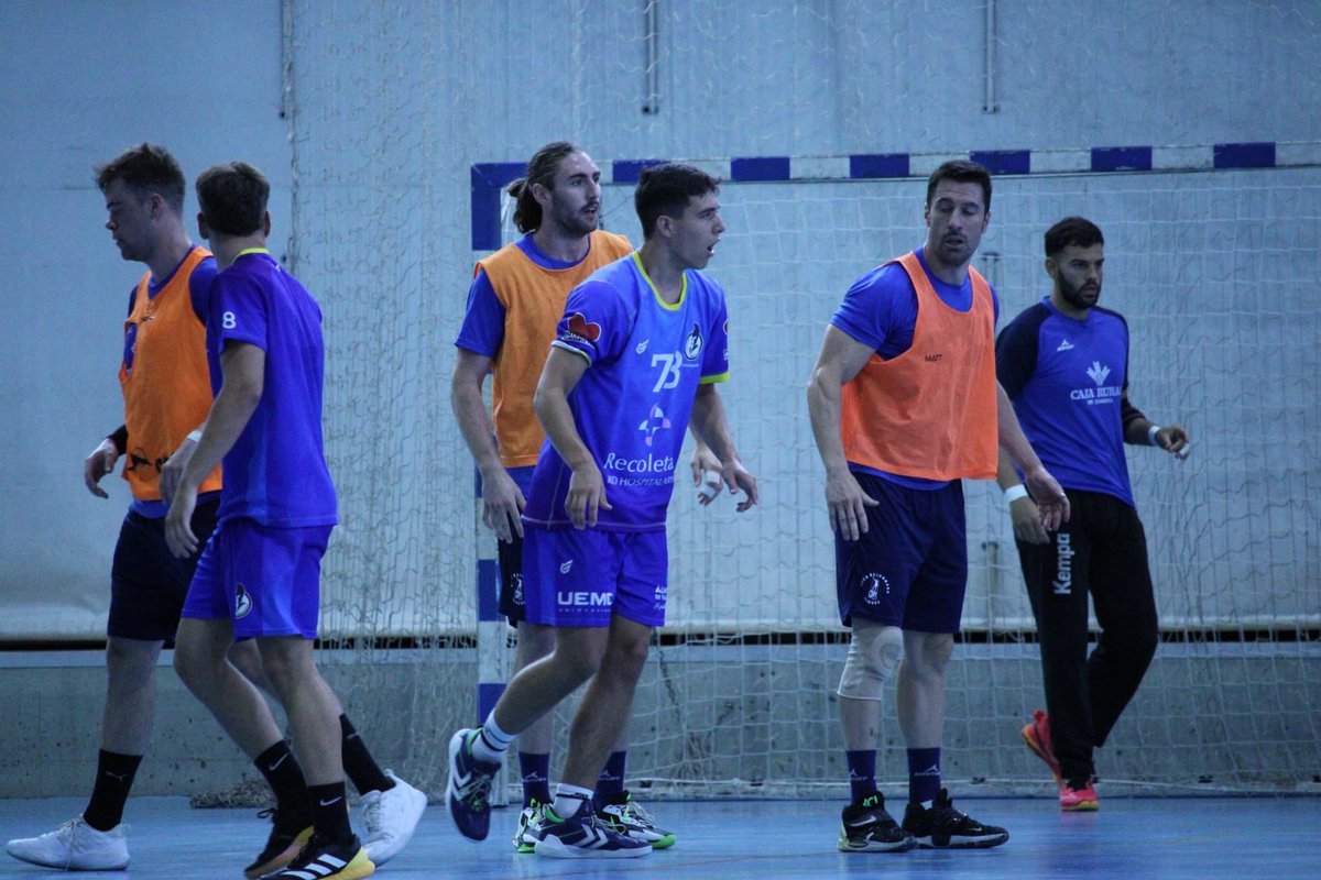 Balonmano Caja Rural de Zamora tweet media