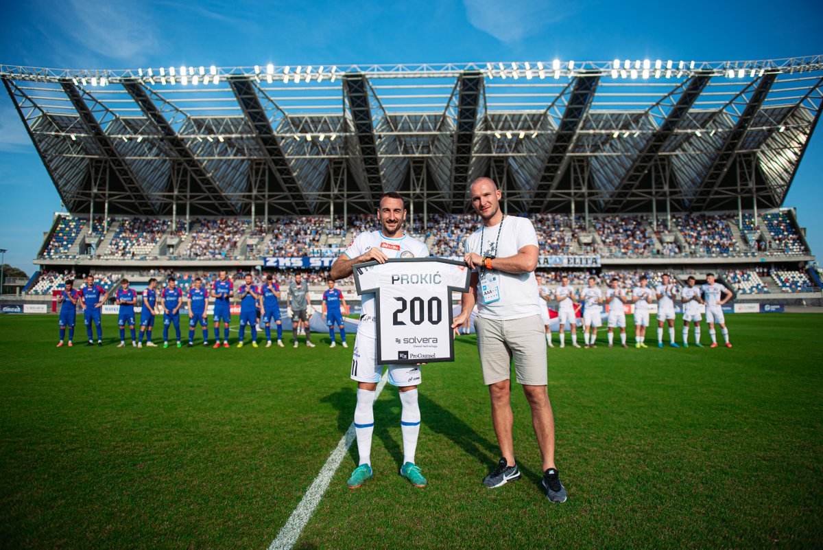 StalRzeszow's tweet photo. 𝐀𝐍𝐃𝐑𝐄𝐉𝐀 𝐏𝐑𝐎𝐊𝐈𝐂́ 🫡👏 https://t.co/YS9jJvl7xd