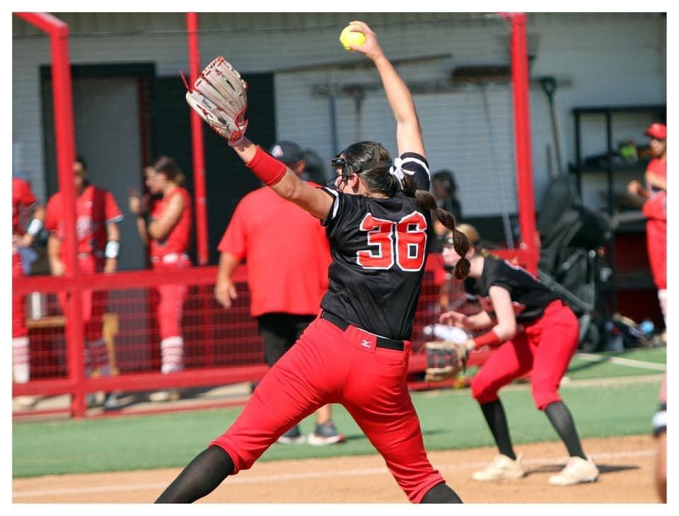 Epic National 18U Smith (@epicnational18) on Twitter photo Mikena has been killing it this week. The Lady Demons went 4-0. Mikena’s pitching was on 🔥. She had a 2 ERA in 29 IP with 36 K’s and 4 walks. Stay 🥵 Lady Demons! 💛♥️🖤 <a href="/MikenaWilson36/">Mikena Wilson</a>
#BeEpic #EpicAthletics #Des Mikena has been killing it this week. The Lady Demons went 4-0. Mikena’s pitching was on 🔥. She had a 2 ERA in 29 IP with 36 K’s and 4 walks. Stay 🥵 Lady Demons! 💛♥️🖤 <a href="/MikenaWilson36/">Mikena Wilson</a>
#BeEpic #EpicAthletics #Des