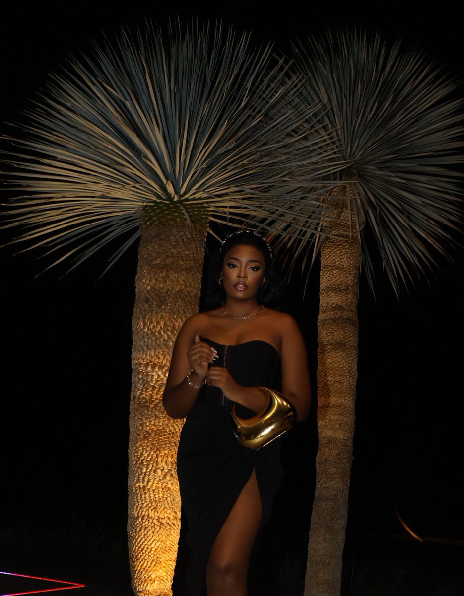 DeBundess🤍 tweet media