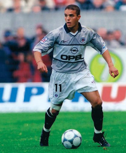 MarchesPierre's tweet photo. @Footballogue L’excellent Laurent Robert ! https://t.co/qte23sRIsD