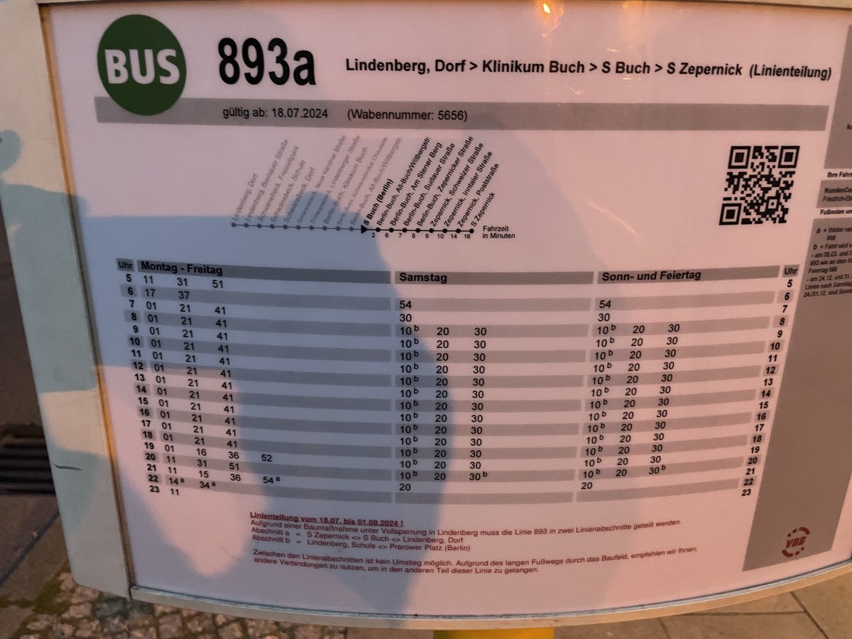 Kann mir irgendjemand den Sinn dieses (neuen) -Fahrplans für den Bus #893 erklären? Eine Linie, die an Wochenende fast ausschließlich Fahrgäste von der und zur ⁦<a href="/SBahnBerlin/">S-Bahn Berlin</a>⁩ befördert. ⁦<a href="/VBB_BerlinBB/">VBB</a>⁩ ⁦<a href="/IGEB_Berlin/">IGEB Fahrgastverband Berlin</a>⁩  ⁦<a href="/BVG_Bus/">BVG Bus</a>⁩