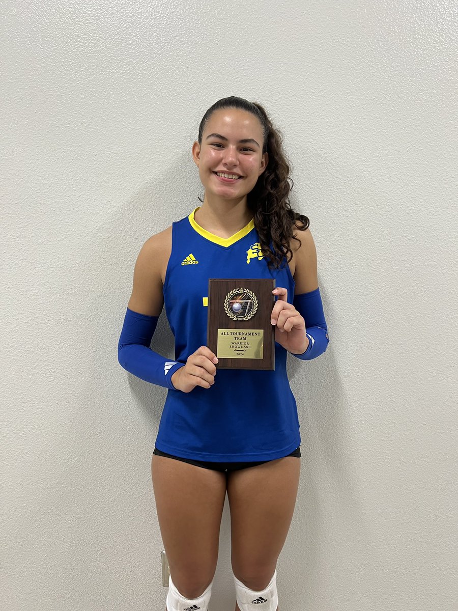 Congrats to our very own Isabella Andrews for making the All-Tournament team at the Warrior Showcase! Great job Bella!🦬💙