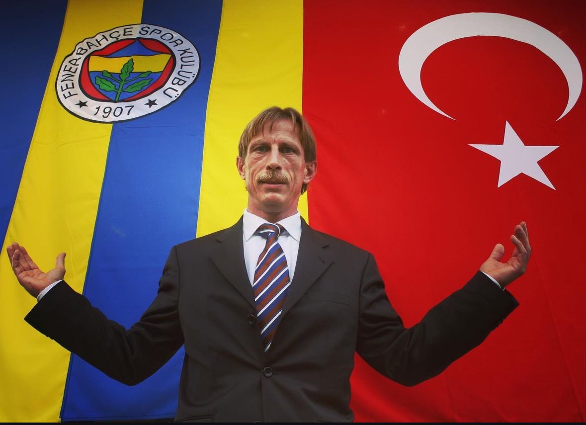 Efsane Teknik Direktörümüz Christoph Daum Vefat etmiş.
Tüm Camiamızın başı sağ olsun.