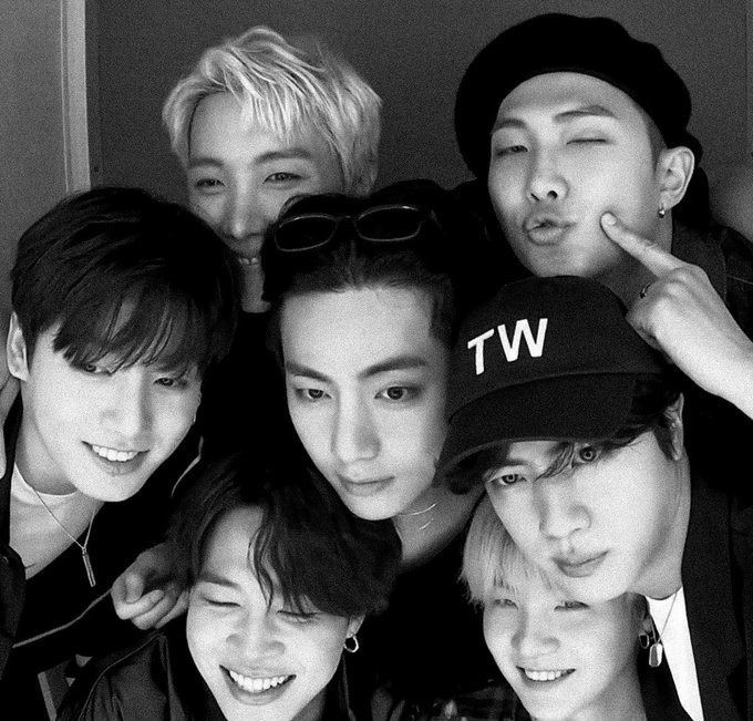 누가 뭐래도 방탄=7
누가 뭐래도 방탄=7
누가 뭐래도 방탄=7
누가 뭐래도 방탄=7
누가 뭐래도 방탄=7
누가 뭐래도 방탄=7
누가 뭐래도 방탄=7
#추운겨울끝을지나 
#다시봄날이올때까지
خوابید یعنی؟
هرکی بیداره منشن بذاره