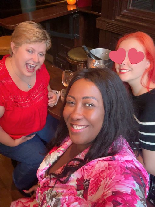 The 3  musketeers  @MissAnneTittou @LadyScarlettM 🥰🥰 https://t.co/gIcVNqV2nG<a class="tags" target="_blank" title="On Twitter" href="/?out=eyJ0eXAiOiJKV1QiLCJhbGciOiJIUzUxMiJ9.eyJpYXQiOjE3MjQ3MzUzMjUsImlzcyI6InR3cG9ybnN0YXJzLmNvbSIsIm5iZiI6MTcyNDczNTMyNSwiZXhwIjoxNzU2MjcxMzI1LCJyZWRpcmVjdF91cmwiOiJodHRwczovL3R3aXR0ZXIuY29tL01pc3NBbm5lVGl0dG91In0.fhBSX9ECnF62yqAn70Ei0O-EgiNHSzW2g7Ci2WTH13BeWbqc3g8GxrtZNh8oVm5y7TSnx1YDa01OrCWNfuygtw">@MissAnneTittou</a><a class="tags" target="_blank" title="On Twitter" href="/?out=eyJ0eXAiOiJKV1QiLCJhbGciOiJIUzUxMiJ9.eyJpYXQiOjE3MjQ3MzUzMjUsImlzcyI6InR3cG9ybnN0YXJzLmNvbSIsIm5iZiI6MTcyNDczNTMyNSwiZXhwIjoxNzU2MjcxMzI1LCJyZWRpcmVjdF91cmwiOiJodHRwczovL3R3aXR0ZXIuY29tL0xhZHlTY2FybGV0dE0ifQ.cXAdpUxwZL5GZcxShMq-illJKyRskta_rSVdpaJCgZk7RxB4eV6xhImfPI3vO9cnNOOkR0CStzCiSLOMktmGrQ">@LadyScarlettM</a><a href="/tag/realloyalfans"class="tags"><span>#realloyalfans</span></a>