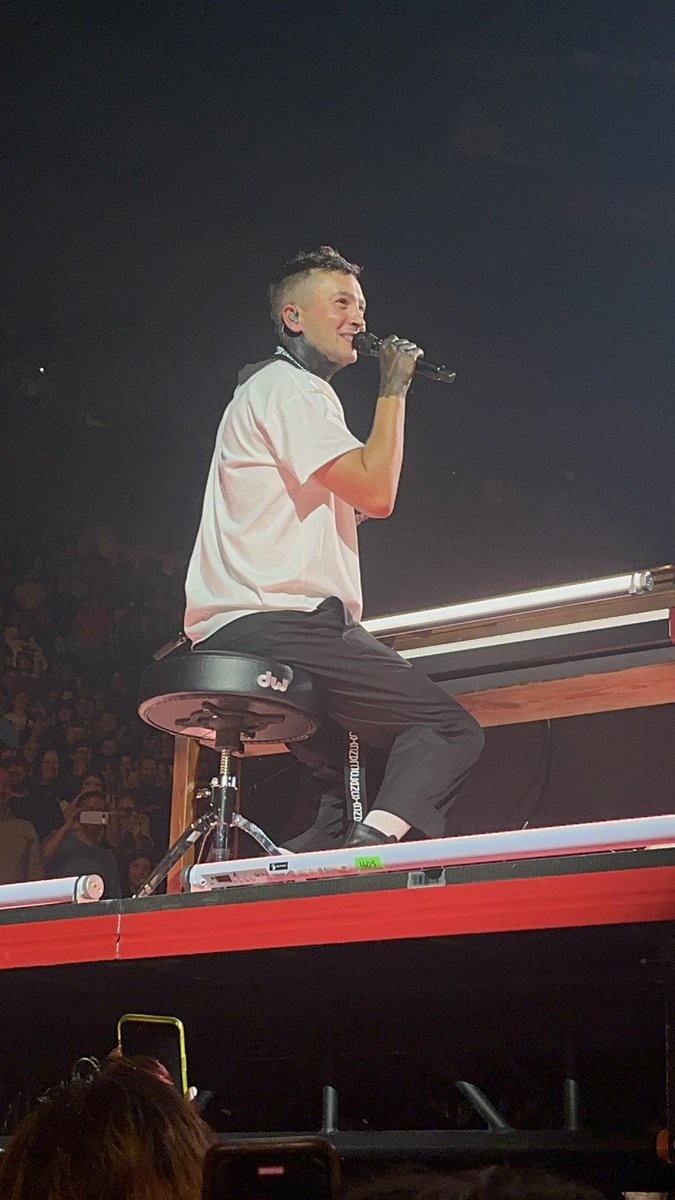 _RAWFEAR's tweet photo. alright fine i'll stop gatekeeping the photos i got of tyler at b stage
#clancyportland #clancypdx https://t.co/YVbfMlZNMo
