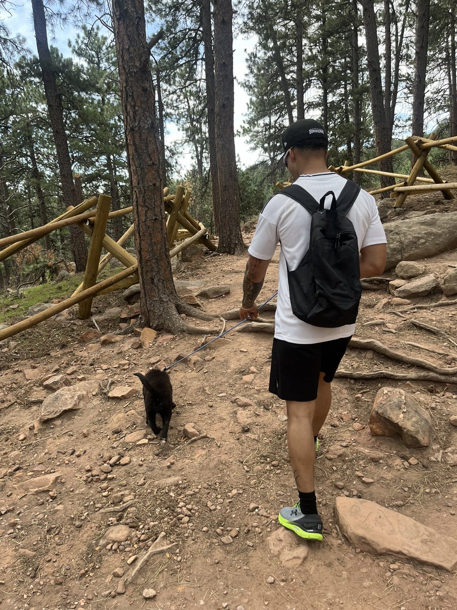 Blues first hike 💙🌄