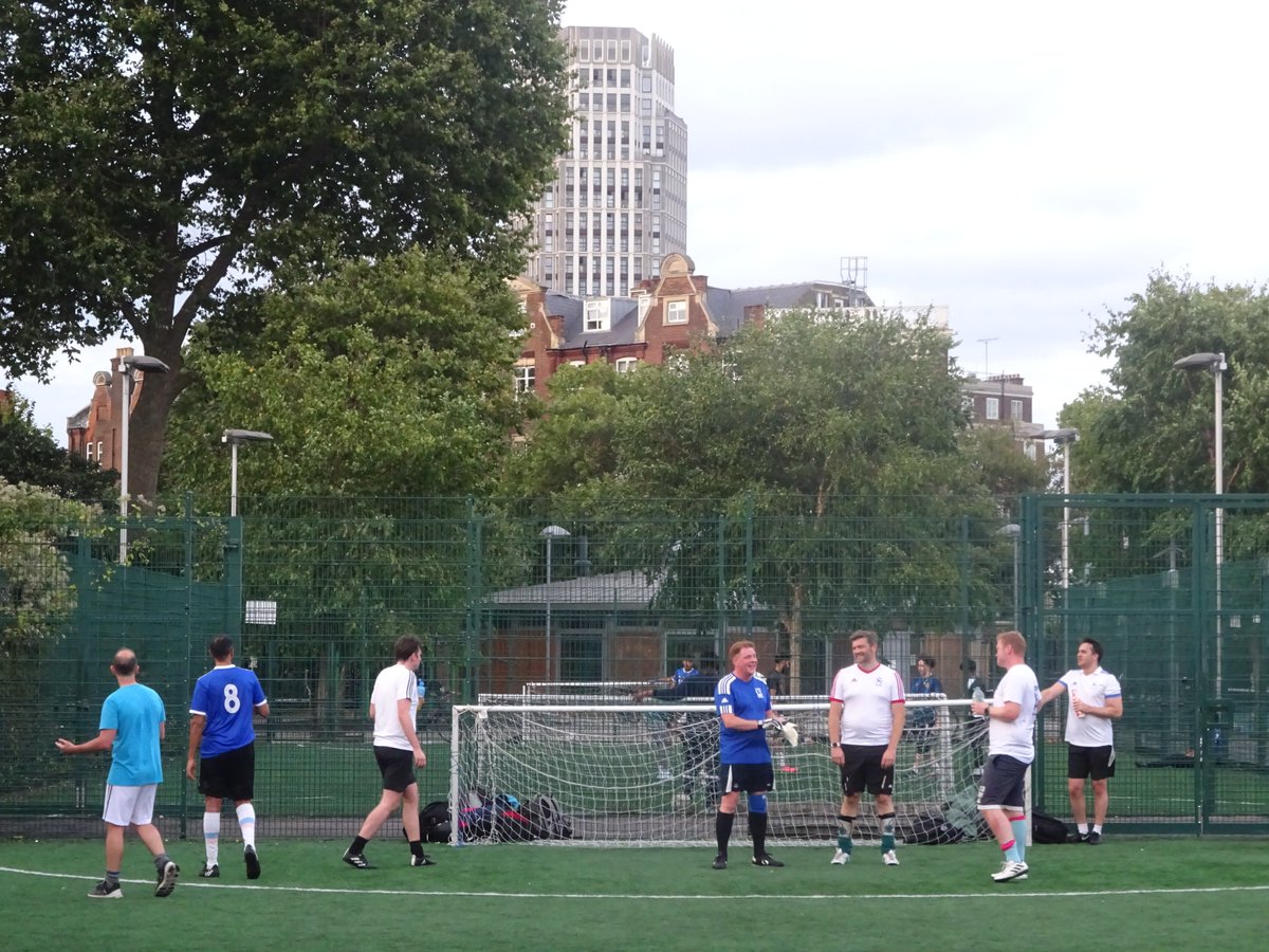 Dickie Dogs FC tweet media