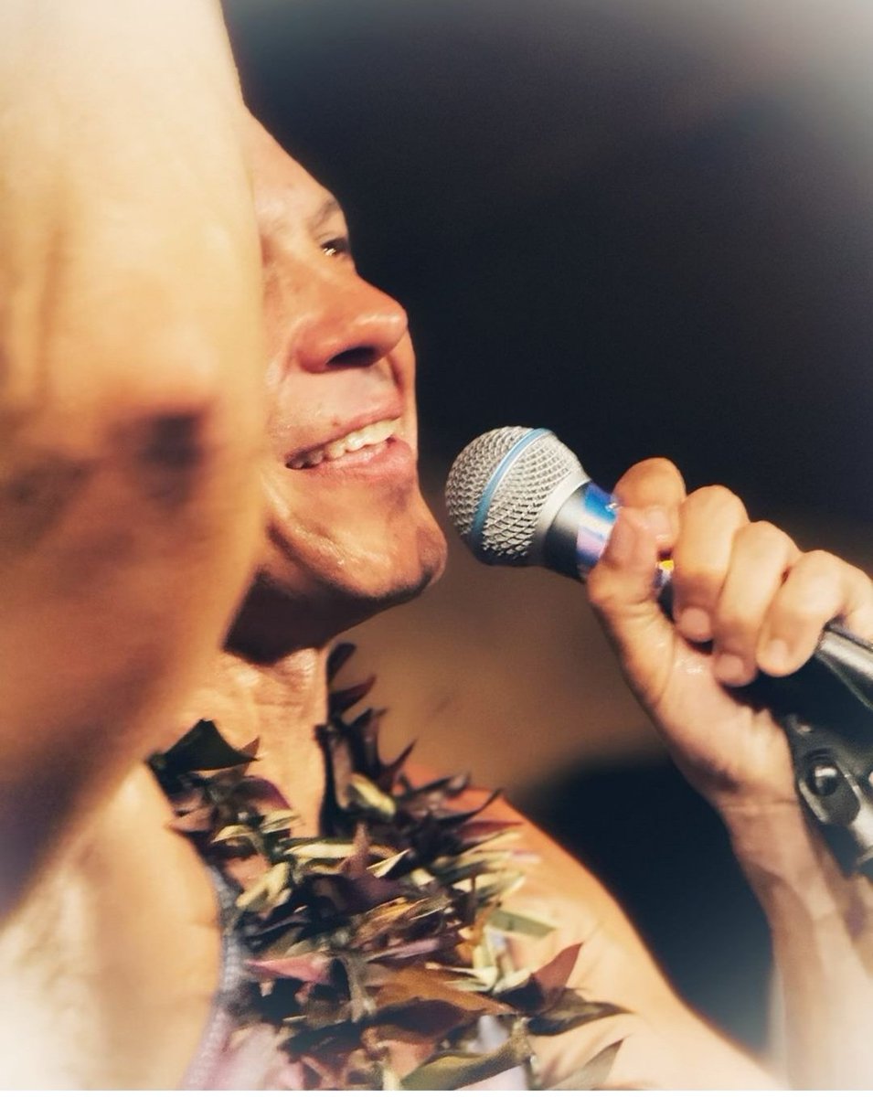 jurzak's tweet photo. Doing a "tight 5" at the Nui.🎤🌴🌈🤙 https://t.co/740LsfStUS