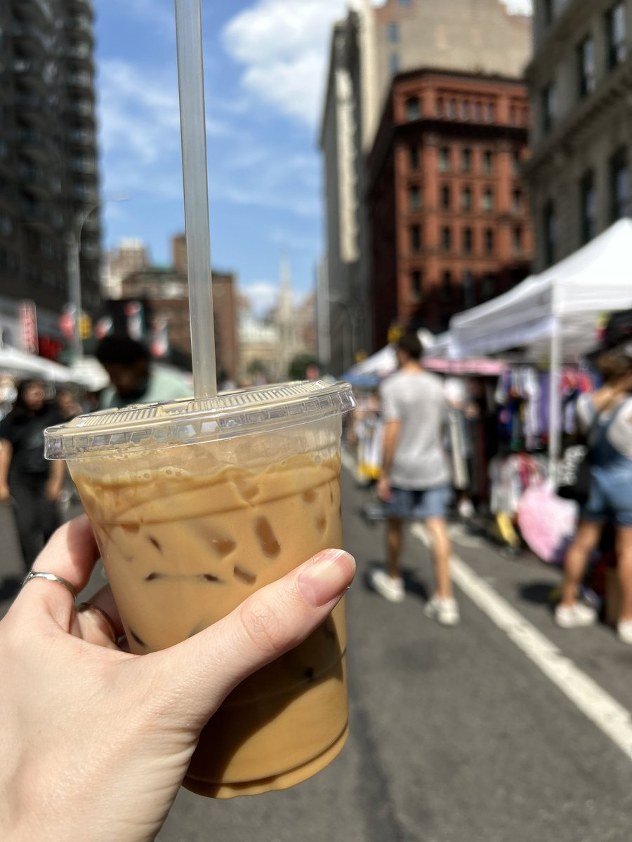 GiftedFaker 🪑 tweet media