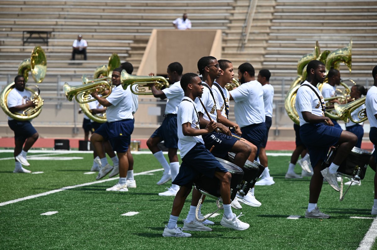 For more photos, please visit aliefisd.smugmug.com/Events/Busines… 📸