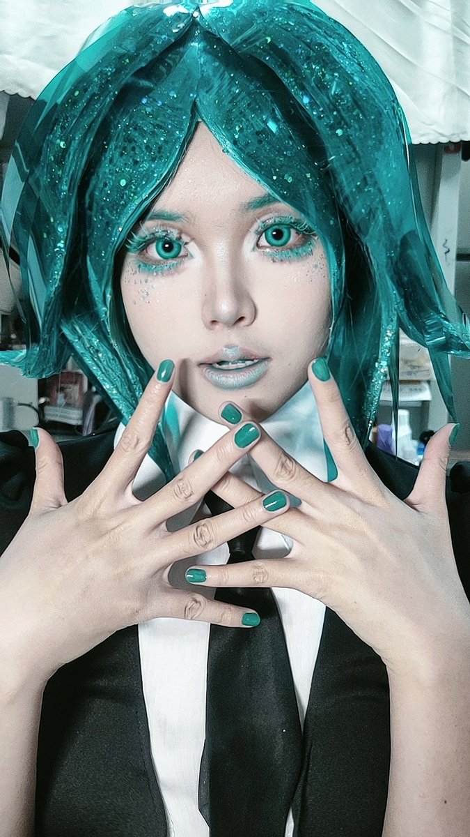 LuoKyuu9's tweet photo. “呀！被你找到了！”
#housekinokuni 
#宝石の国
#cosplay https://t.co/WVM8qfx3yf