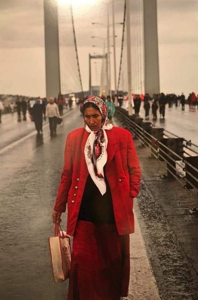 Dedim ya işte bocalıyorum
Yeniden yaşamaya başlamak kolay mı...

Cahit Zarifoğlu