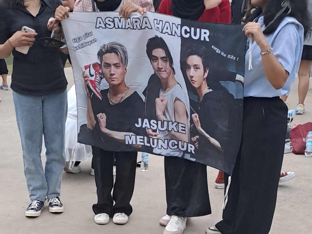 jwwolfs's tweet photo. SERU BGTT GEMASH

(izin buat banner kknya yang masuk yaa)
ENHYPEN ENCORE PARTY 
#ENHYPENEncoreParty 
#ENHYPEN_THE_CITY_JAKARTA 
#ENHYPEN 
@ENHYPEN_members @ENHYPEN https://t.co/fuwdw7fnWv