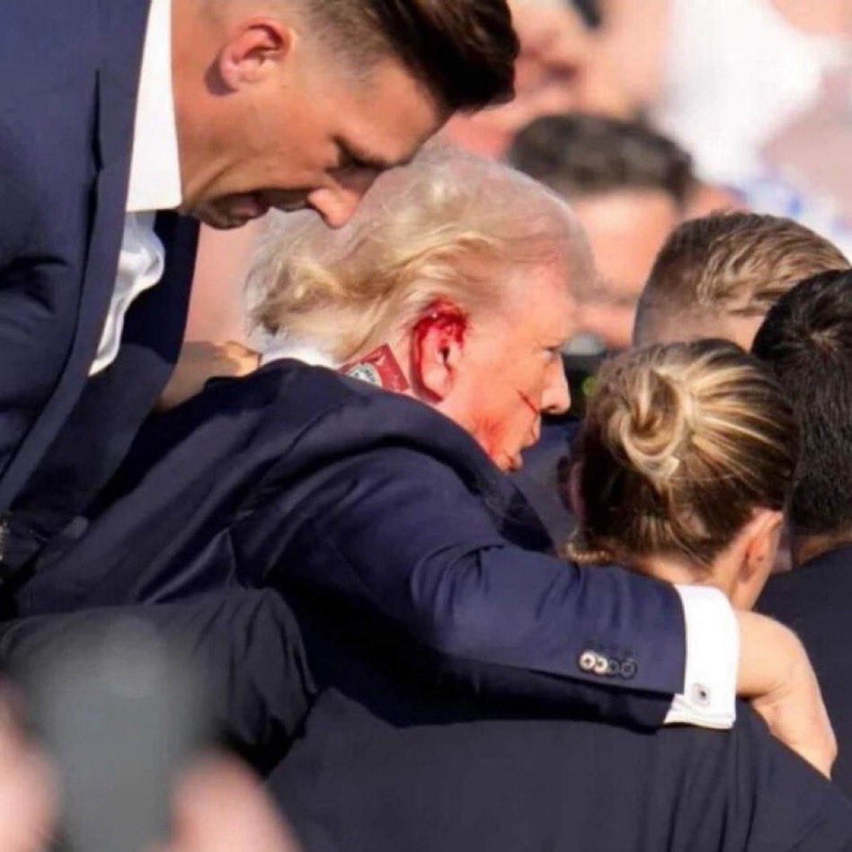 chefrocky413's tweet photo. You know what went wrong during the #TrumpStagedShooting ..
the acting was terrible… #TrumpWasNotShot ‼️ https://t.co/LmSuRCohyz