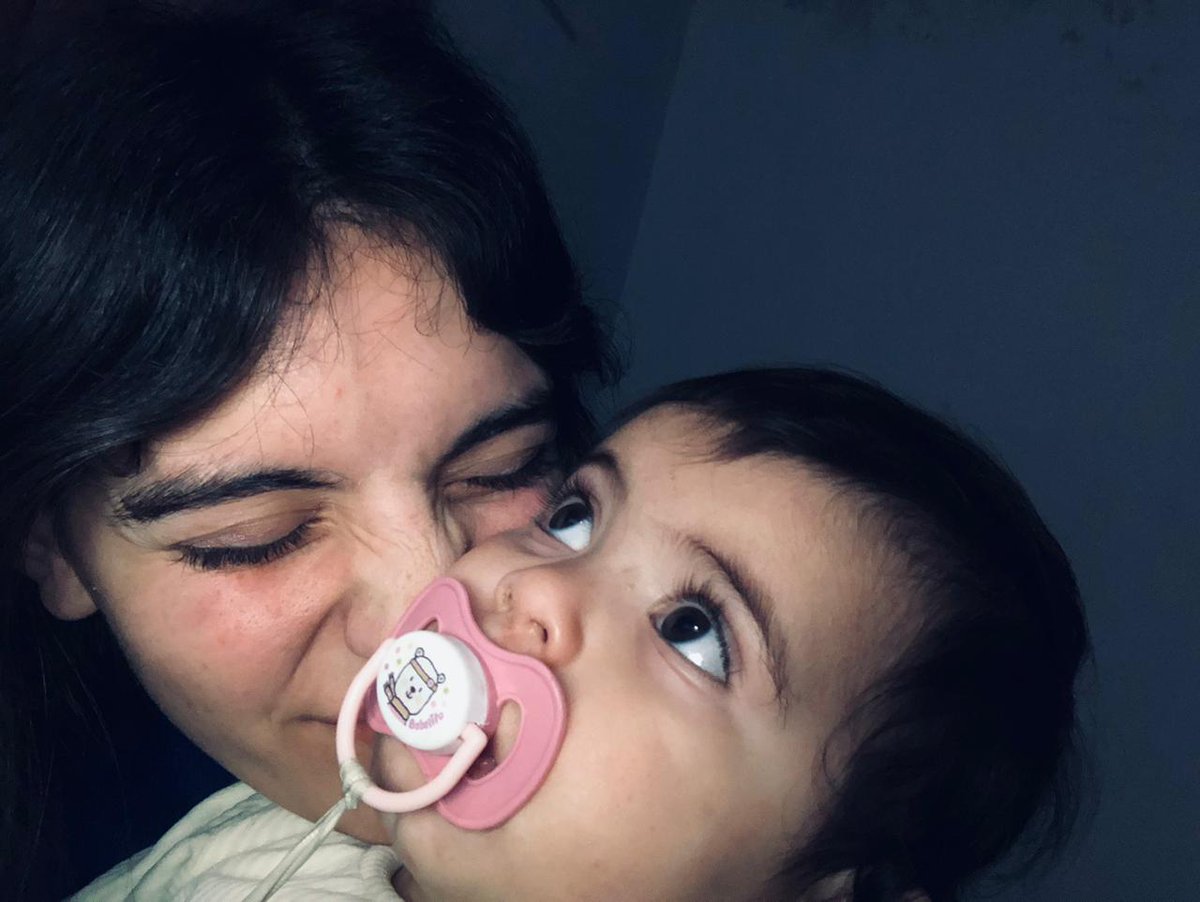 Gracias por tenerme tanta paciencia, por todos esos ba' y abrazos que me das cuando los necesito,sos lo mejor que me pudo pasar 🩷