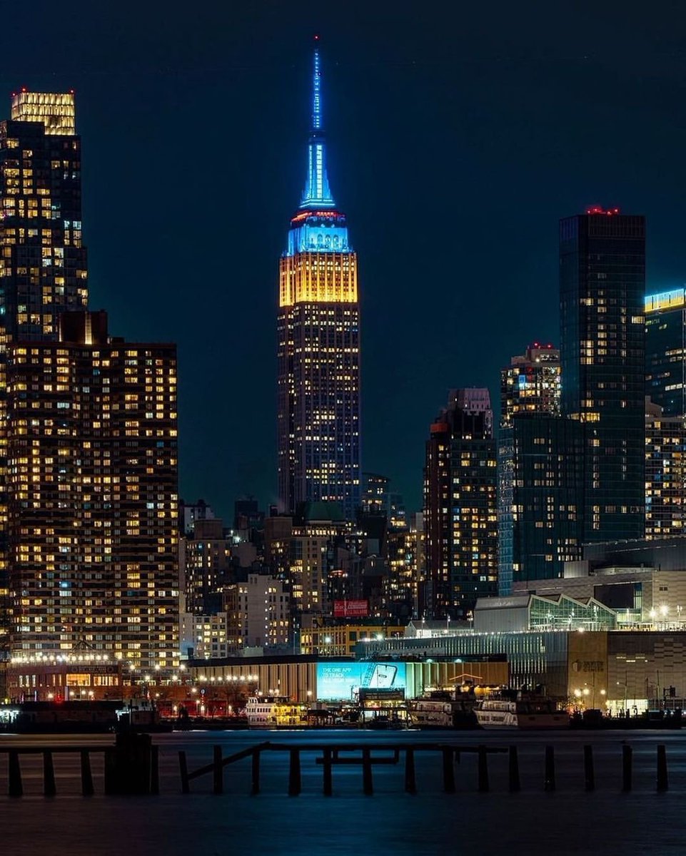 UNITED24 (@u24_gov_ua) on Twitter photo Empire State Building, ladies and gentlemenπΊπ¦
These streets will make you feel brand new
Big lights will inspire you
π¦π¨lights inspire us. We hope they inspire you, as well.
πΈ <a href="/EmpireStateBldg/">Empire State Building</a> Empire State Building, ladies and gentlemenπΊπ¦
These streets will make you feel brand new
Big lights will inspire you
π¦π¨lights inspire us. We hope they inspire you, as well.
πΈ <a href="/EmpireStateBldg/">Empire State Building</a>