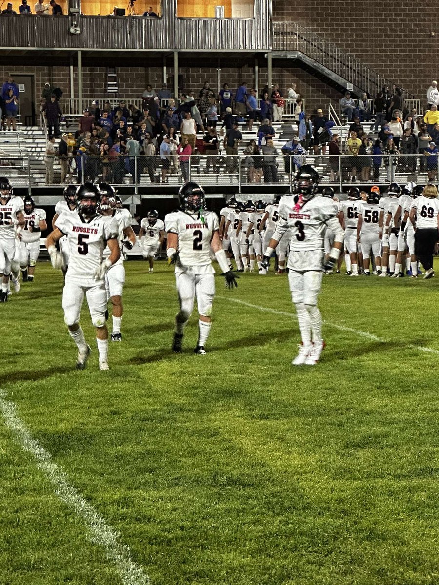 Zac_Trosper's tweet photo. first game of junior season W! 41-20 vs. Preston excited to for what’s to come. @coach___12 @NickFarman55 @PrepRedzoneID @IdahoRecruitHub @CoachRoper5 @cjeaton15 @JoshWel94947083 @MontanaGrizFB  @gobigrecruiting https://t.co/5uTa64Po53